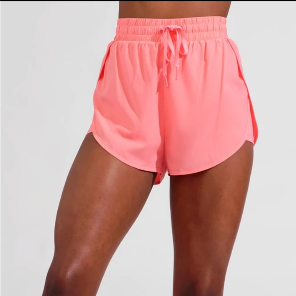 BNWT buffbunny lifesaver shorts